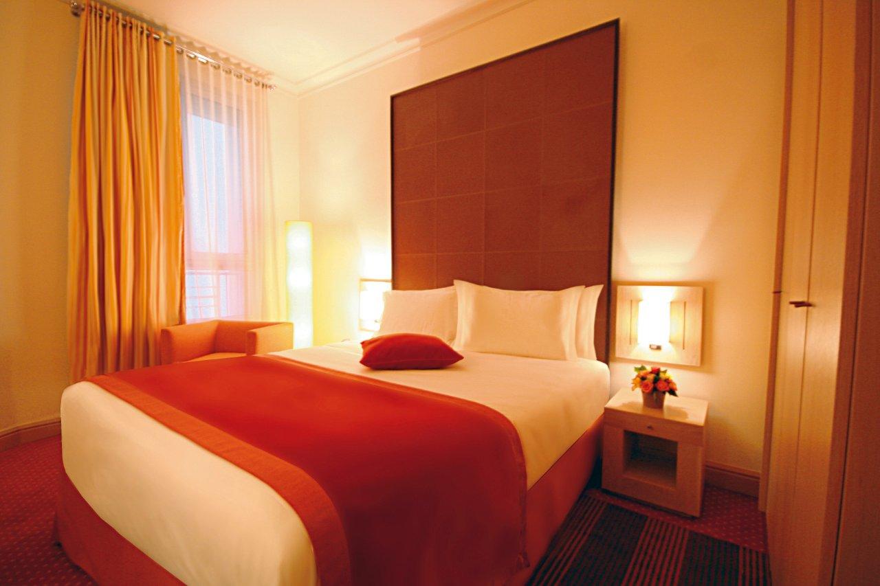 hotel westside arc de triomphe classic double room hotel paris 2 classic double